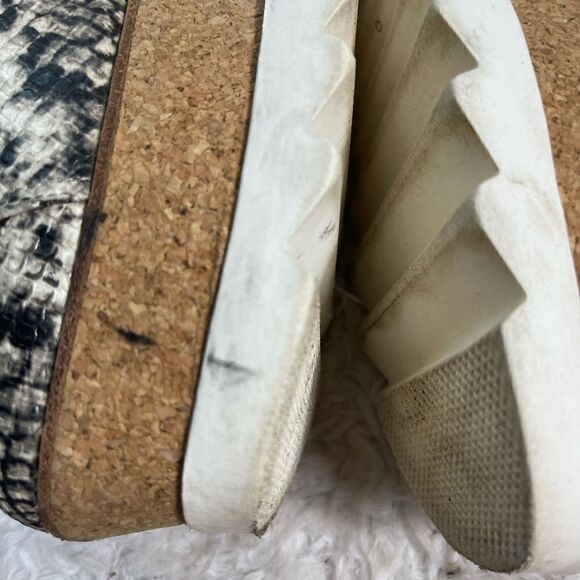 Steve Madden Korrie Lace-Up snake skin print Beige & gray Platform Sneakers SZ10 - Picture 14 of 14